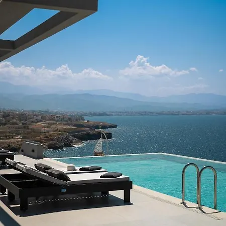 Nefelia Luxury Private *