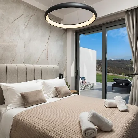 Nefelia Luxury Private Willa *